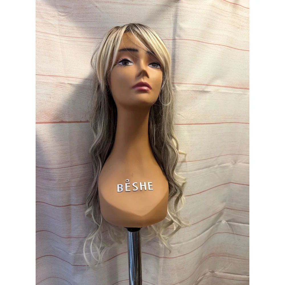 Blonde ombré wig